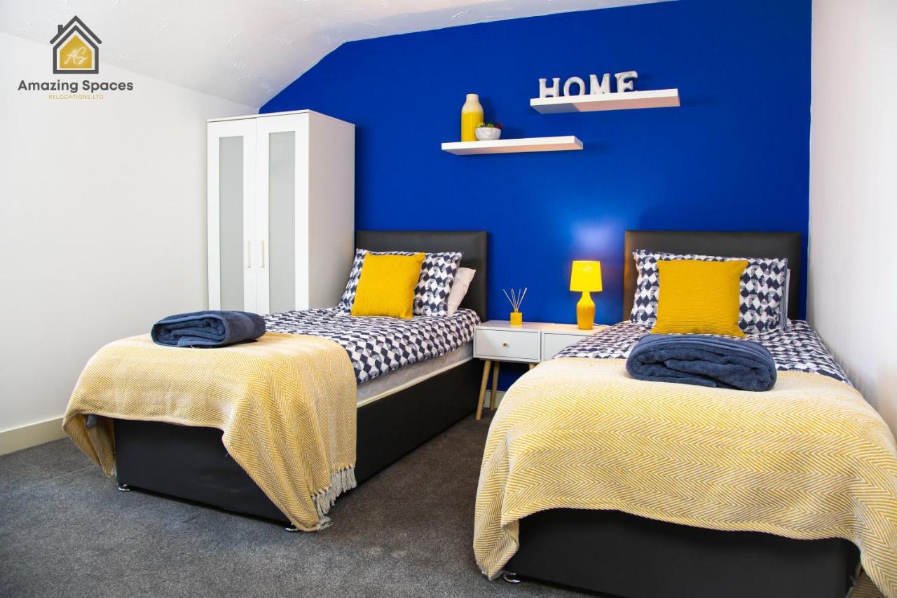 Large Unique 2 Bedroom Duplex Apartment With Private Parking & Free Wifi - Vat Qualifying By Amazing Spaces Relocations Ltd 워링턴 외부 사진