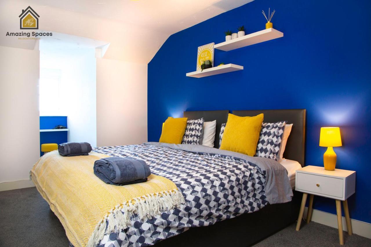Large Unique 2 Bedroom Duplex Apartment With Private Parking & Free Wifi - Vat Qualifying By Amazing Spaces Relocations Ltd 워링턴 외부 사진