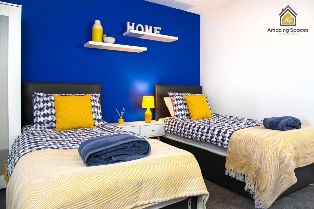 Large Unique 2 Bedroom Duplex Apartment With Private Parking & Free Wifi - Vat Qualifying By Amazing Spaces Relocations Ltd 워링턴 외부 사진